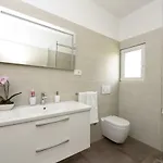Monika - Private Terrace & Parking Appartamento