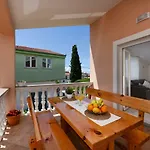 Monika - Private Terrace & Parking *