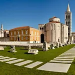 Appartamento Monika - Private Terrace & Parking Zara
